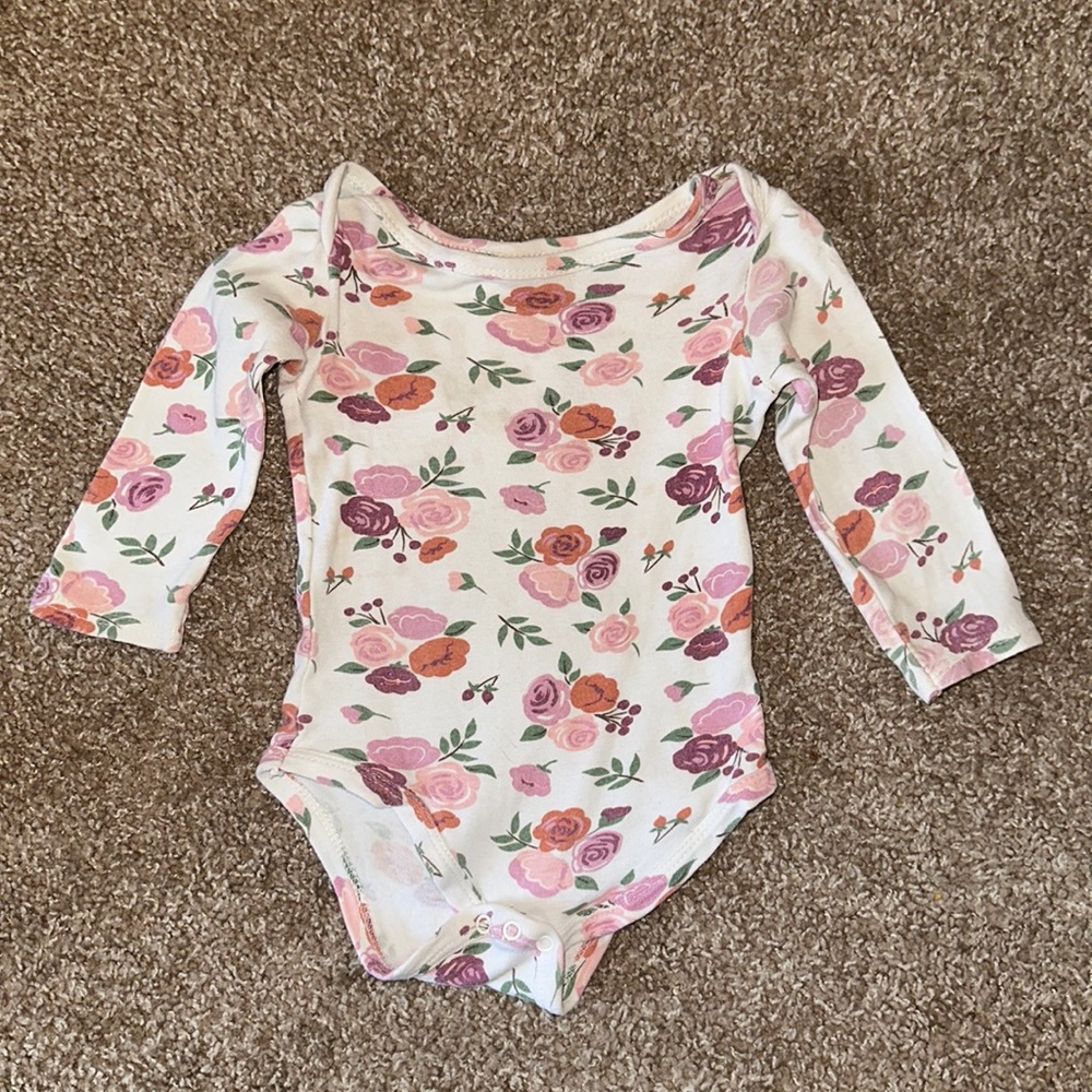 🌸Girls Flower Onesie🌸